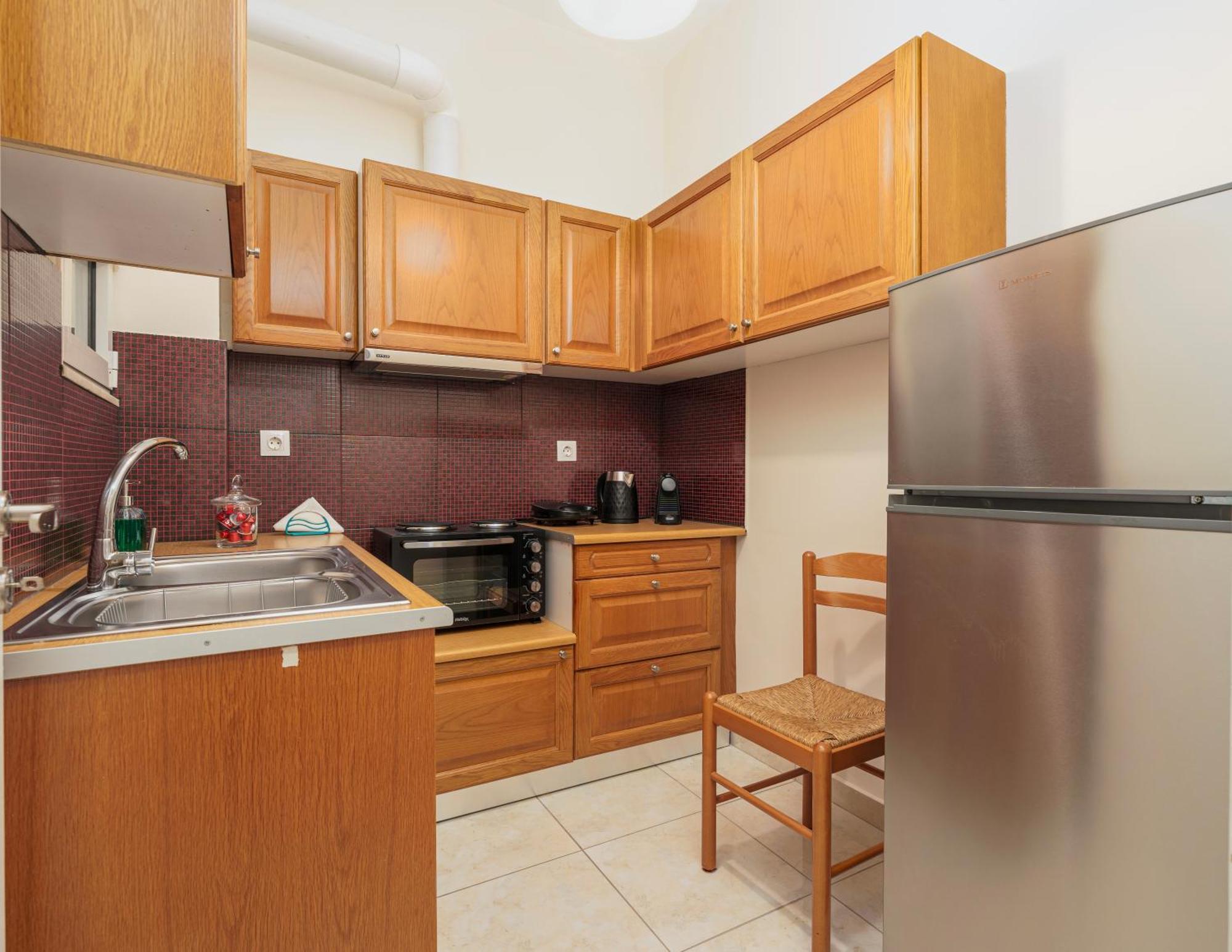 Nostos Apartment, With A Spacious Backyard Artemida  Buitenkant foto