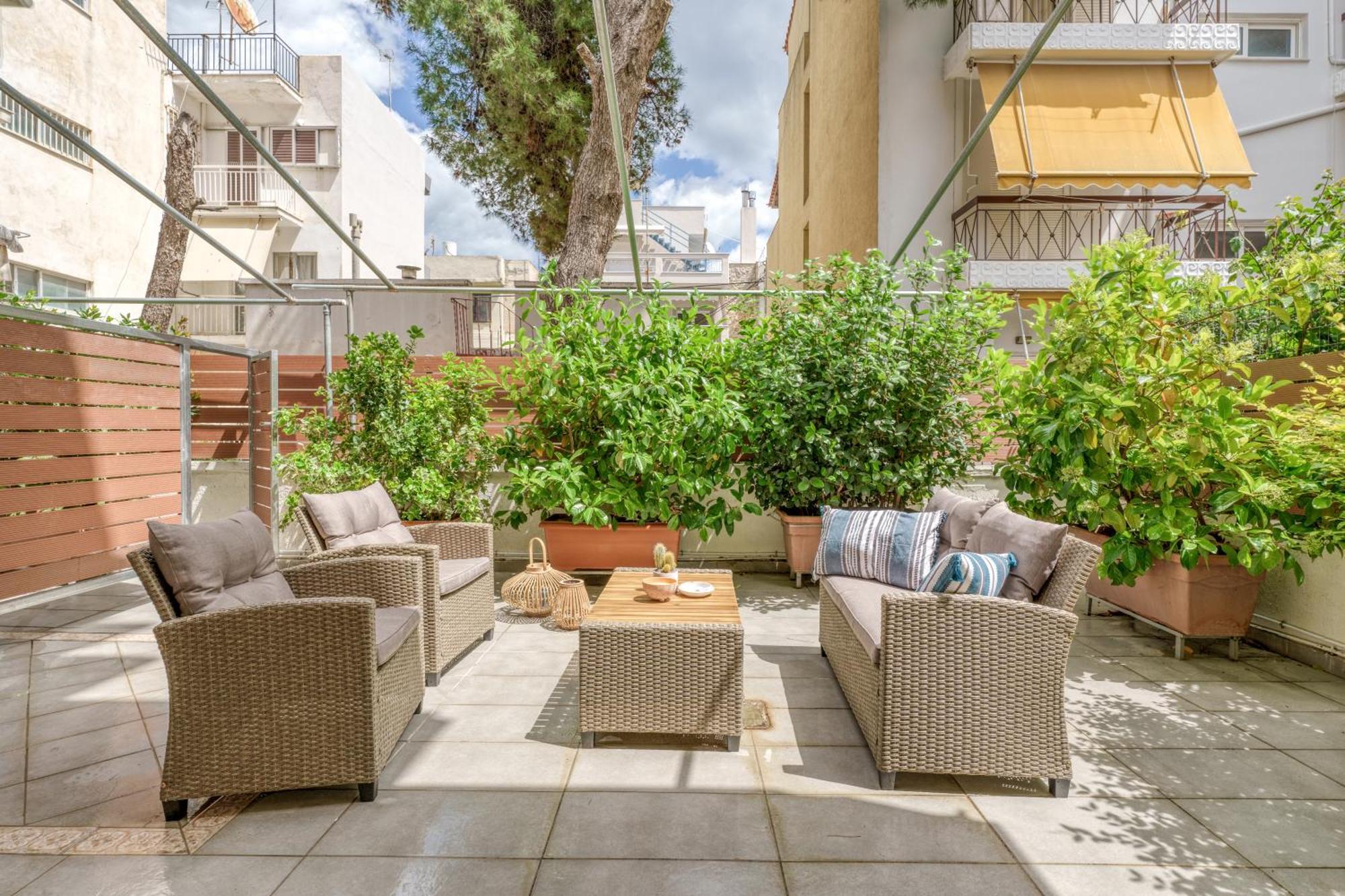Nostos Apartment, With A Spacious Backyard Artemida  Buitenkant foto